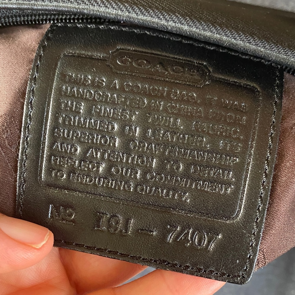 Rare Vintage Mini Coach Baguette Shoulder Bag in Black Nylon / Leather -7407 - Picture 11 of 12